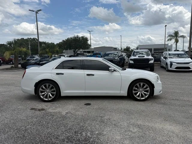Used 2018 White Chrysler Limited image 7