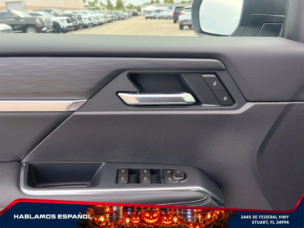 New 2027 Glacier White Tricoat GMC Elevation image 23