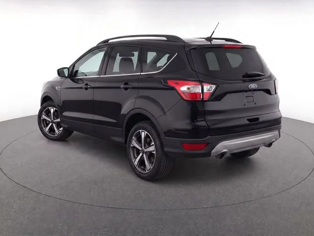 Used 2018 Shadow Black Ford SEL image 4