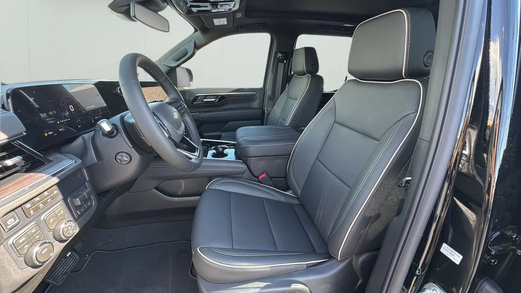 New 2026 Black Chevrolet Premier image 17