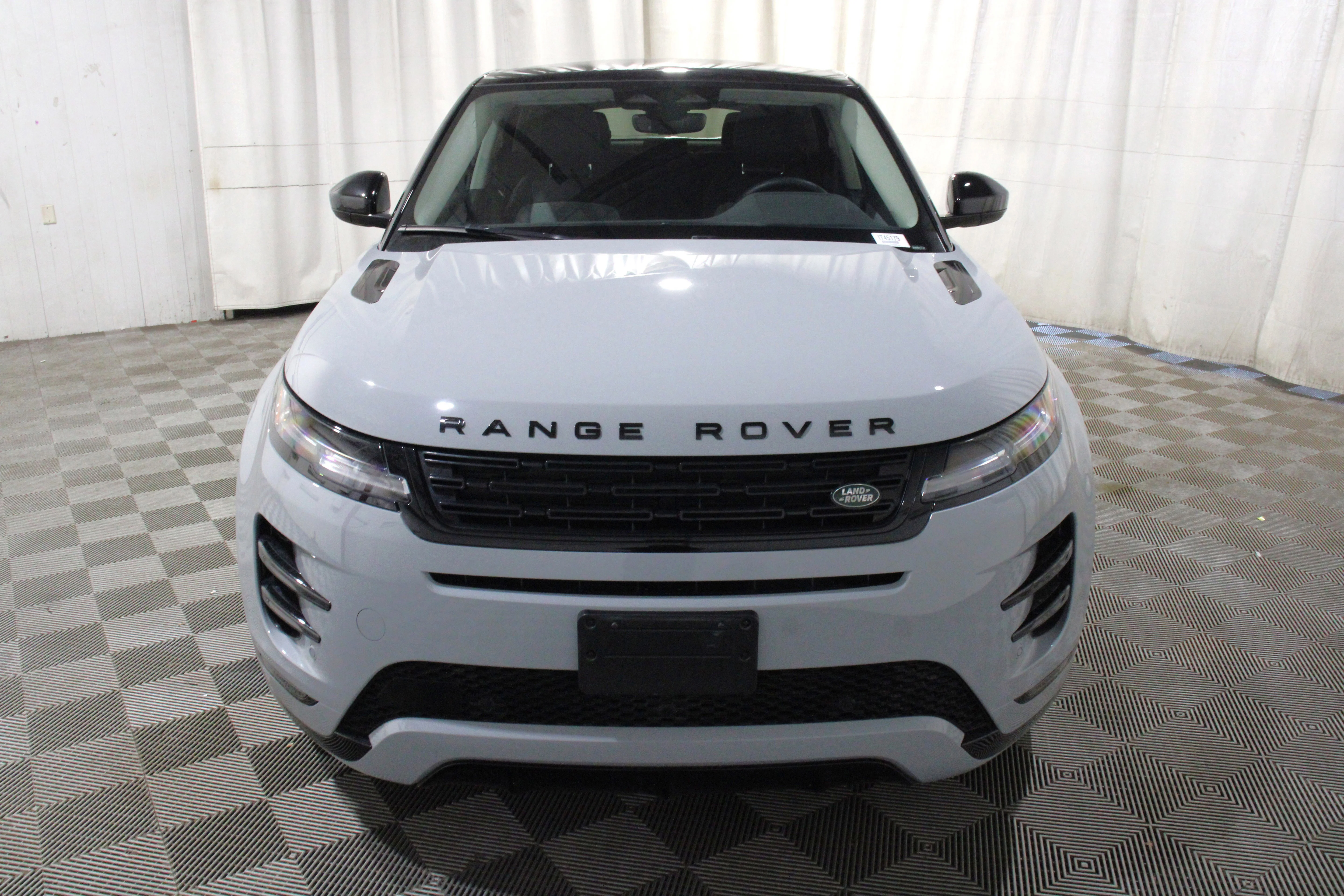 2024 Land Rover Range Rover Evoque Dynamic SE - Photo 24