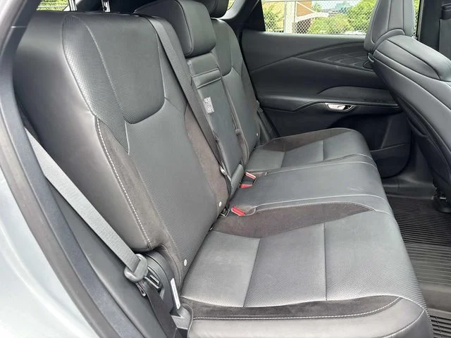Used 2024 Silver Lexus 500h F SPORT Performance image 26
