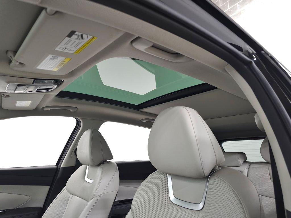 2025 Hyundai Tucson Limited - Photo 18