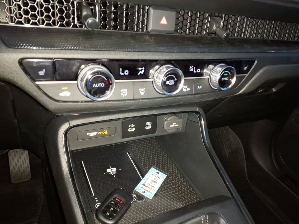 New 2027 Platinum White Pearl Honda EX AWD image 9
