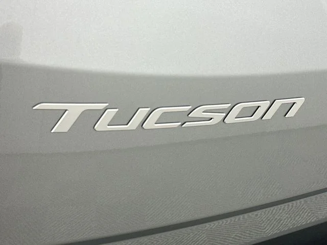 New 2026 Hyundai TUCSON SEL