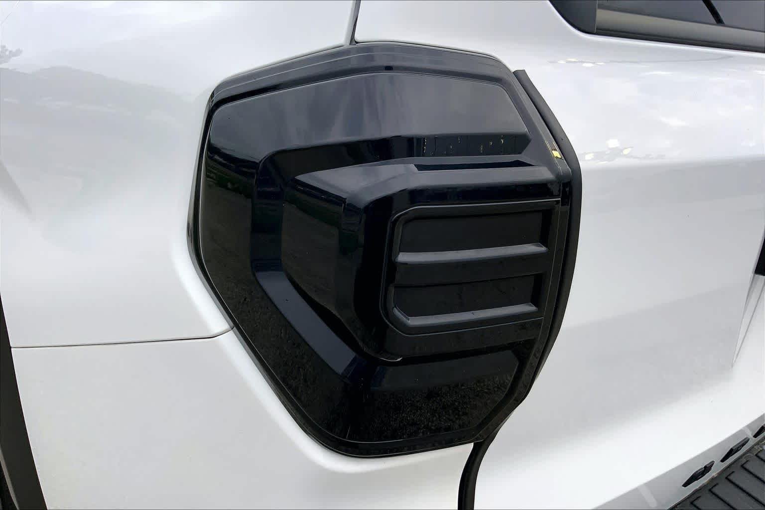 Used 2025 Ice Cap Toyota SR5 image 28