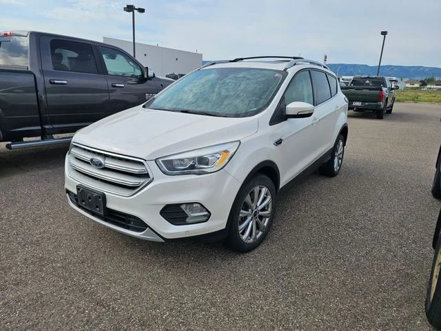 Used 2018 White Platinum Clearcoat Metallic Ford Titanium image 27