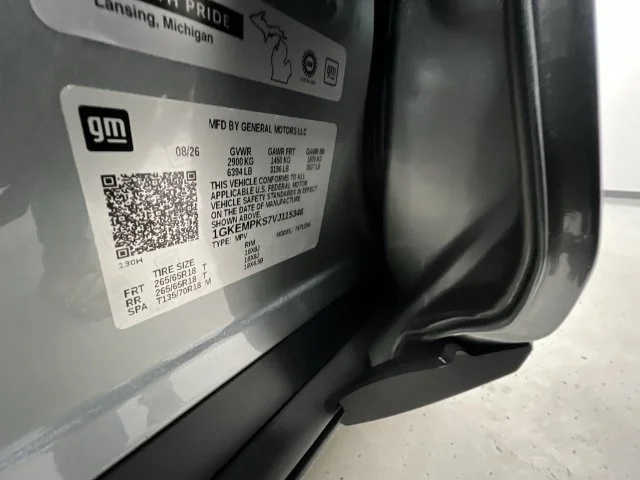 New 2027 Sterling Metallic GMC AT4 image 36