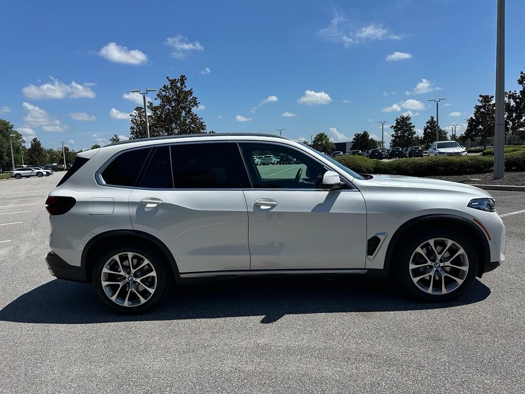 Certified Used 2026 Mineral White Metallic BMW xDrive40i image 6