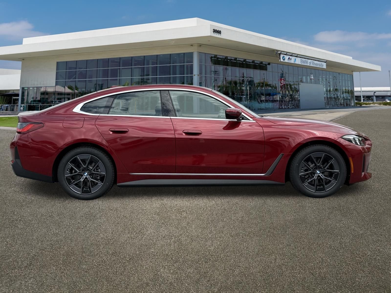 2026 BMW i4 40 - Photo 12