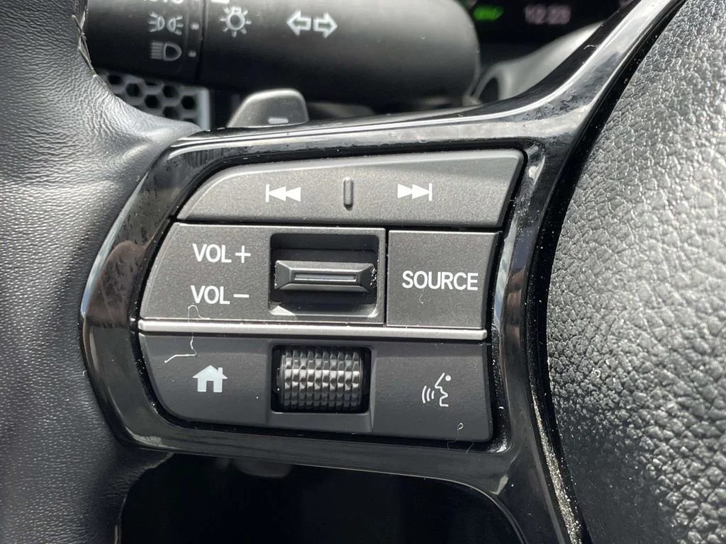 Certified Used 2025  Honda Sport image 31