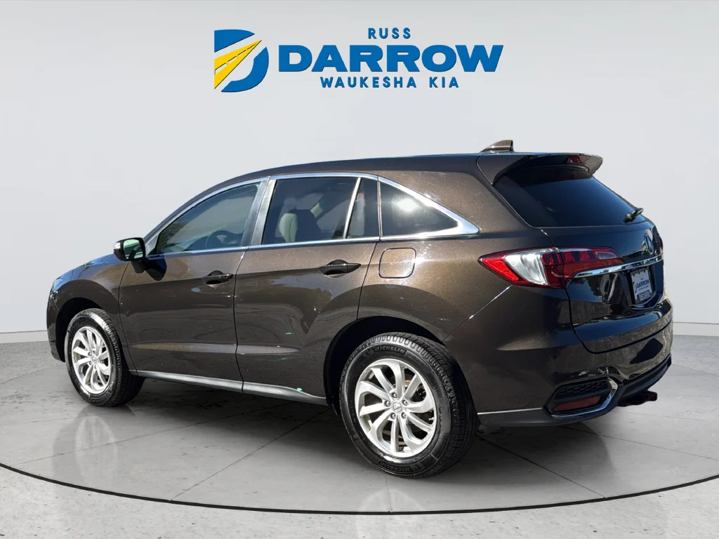 Used 2017  Acura Technology Package image 3