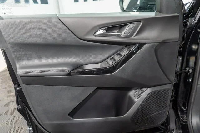 2027 Chevrolet Equinox LT - Photo 12