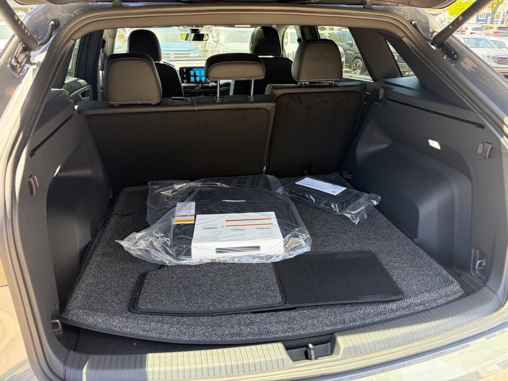 New 2026 Pure Gray Volkswagen 2.0T SE w/Technology image 19