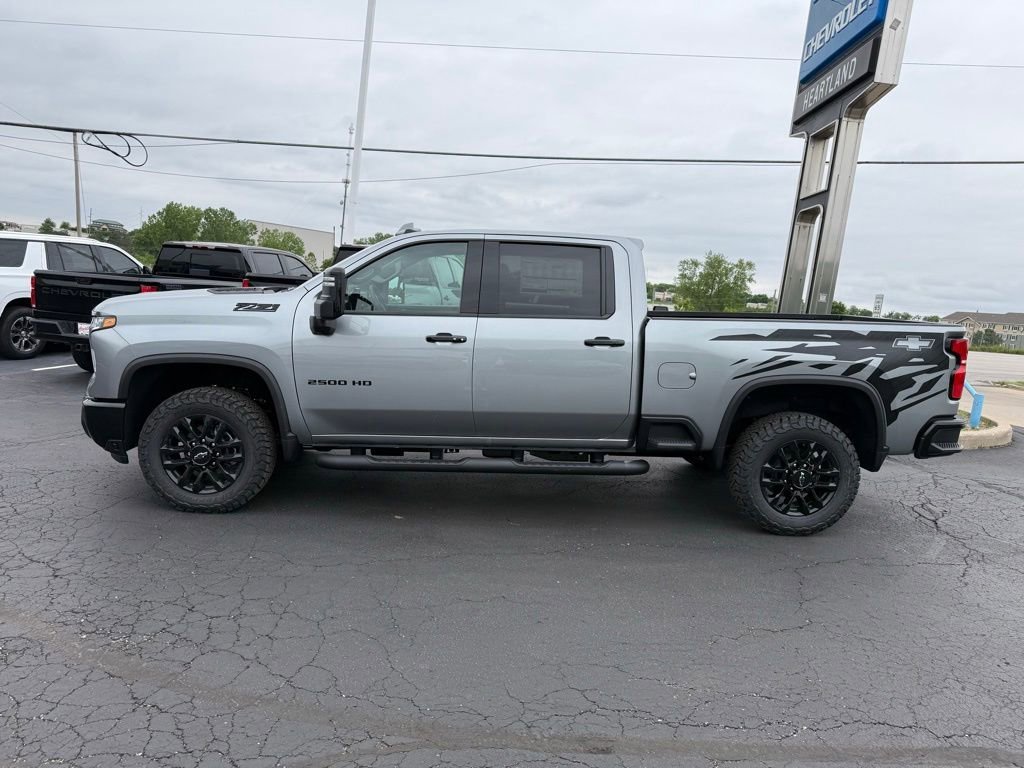 2026 Chevrolet Silverado 2500 HD LTZ - Photo 9