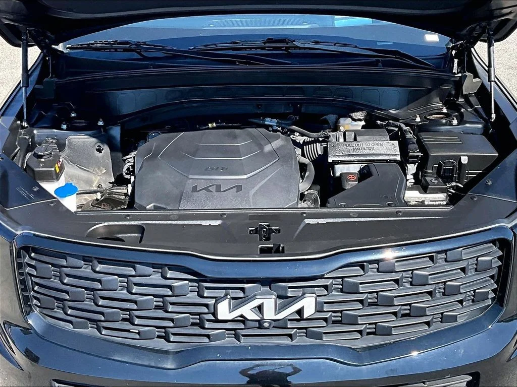 Used 2022 Black Kia SX image 11