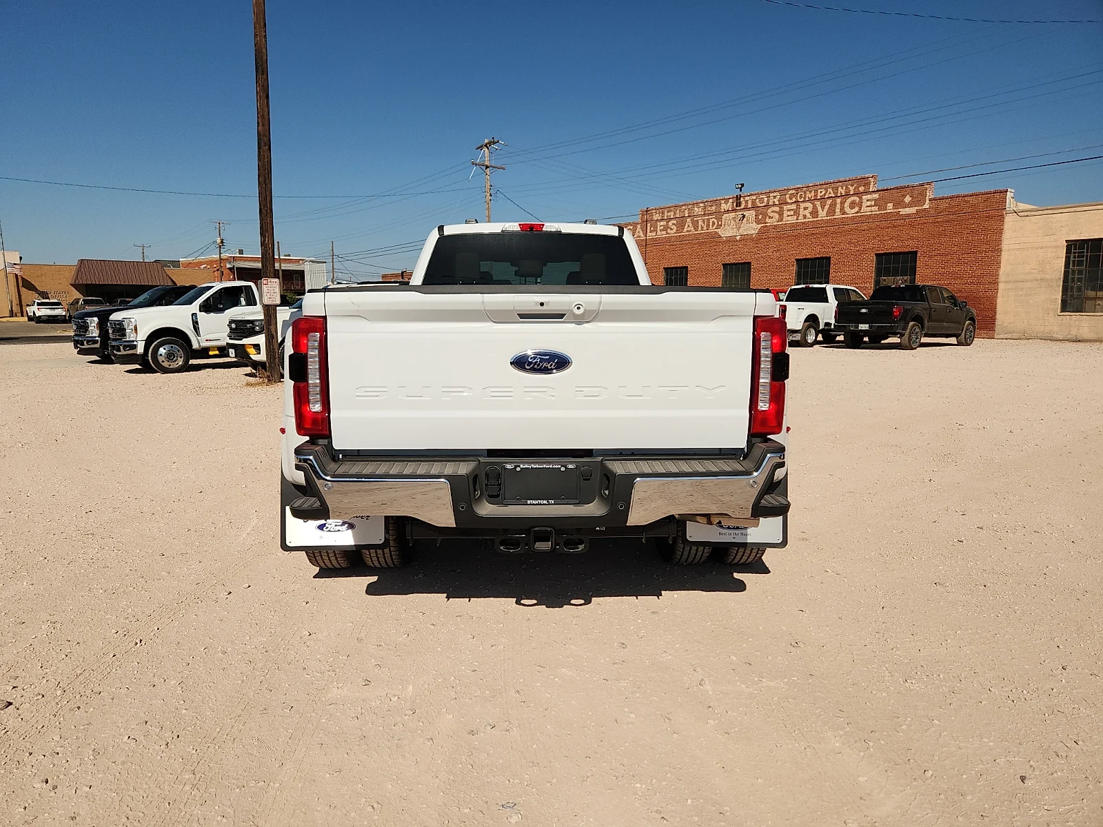 New 2026 Oxford White Ford Lariat image 6