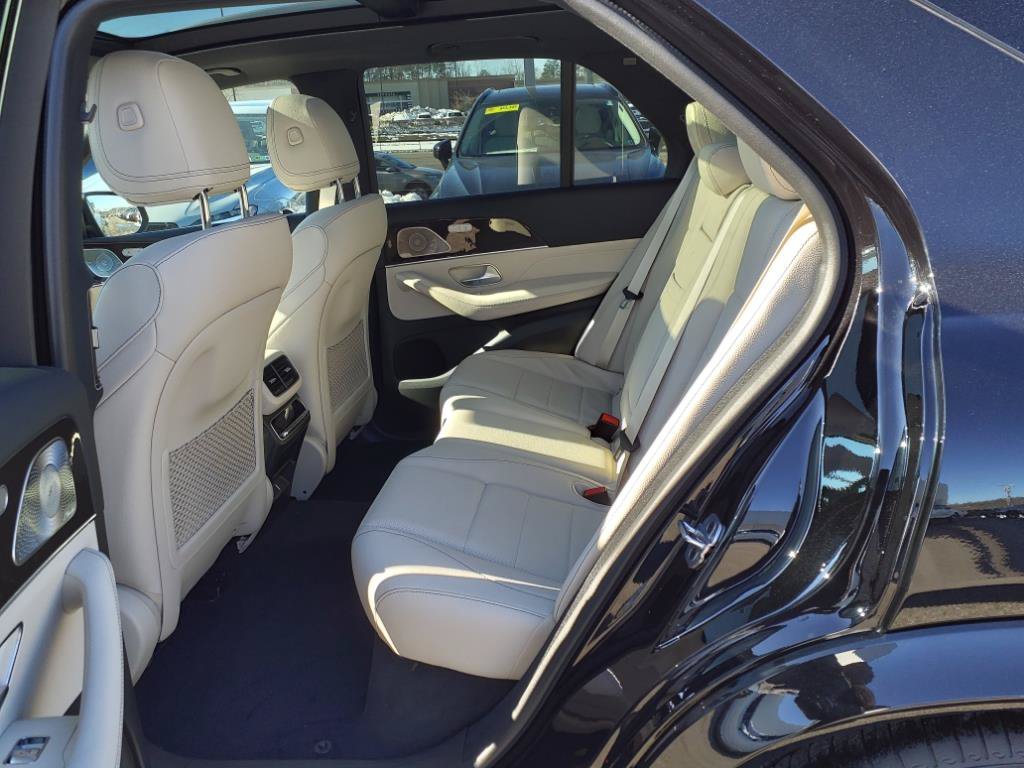 Used 2025 OBSIDIAN BLACK MET Mercedes-Benz GLE 450 image 11