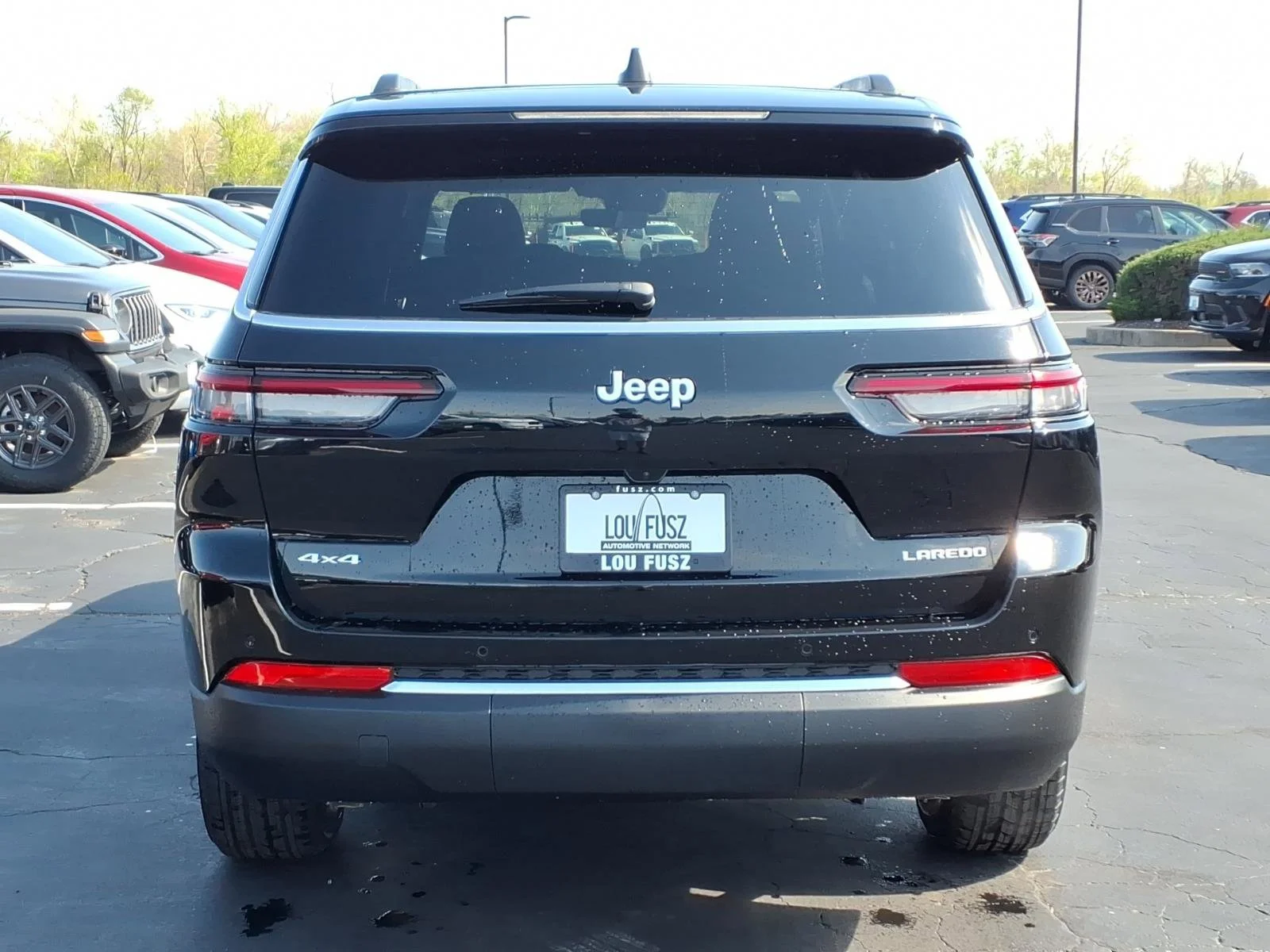 New 2026 Diamond Black Crystal Pearlcoat Jeep Laredo X image 22