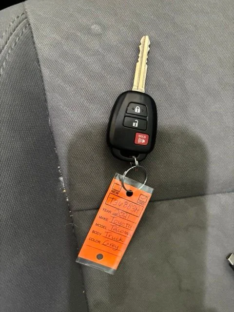 Used 2021  Toyota SR image 13