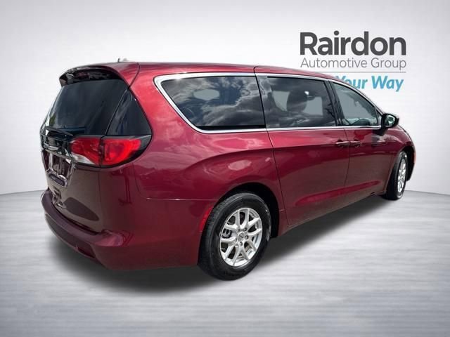 Used 2023 Velvet Red Pearlcoat Chrysler LX image 7