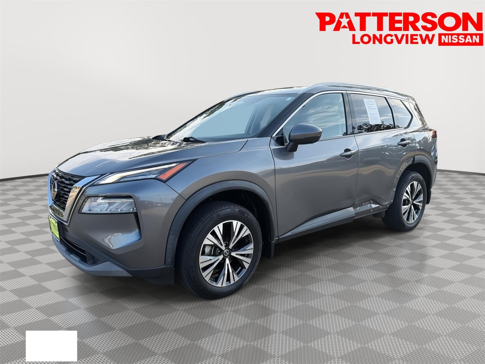 Used 2021 Gun Metallic Nissan SV image 4