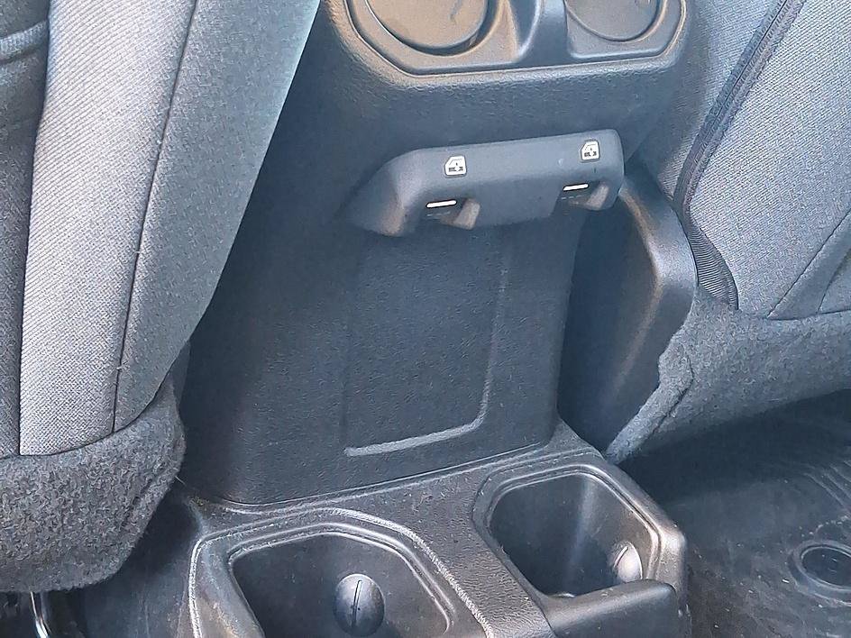 Used 2025 Anvil Clearcoat Jeep Sport S image 29