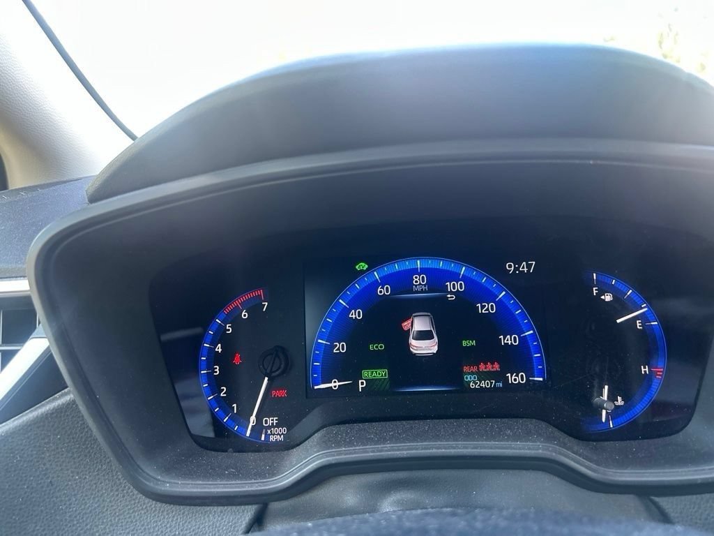 Used 2022 Celestite Toyota LE image 9