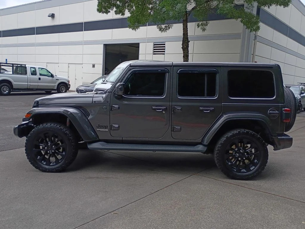 Used 2021 Granite Crystal Metallic Clearcoat Jeep Unlimited Sahara High Altitude image 7
