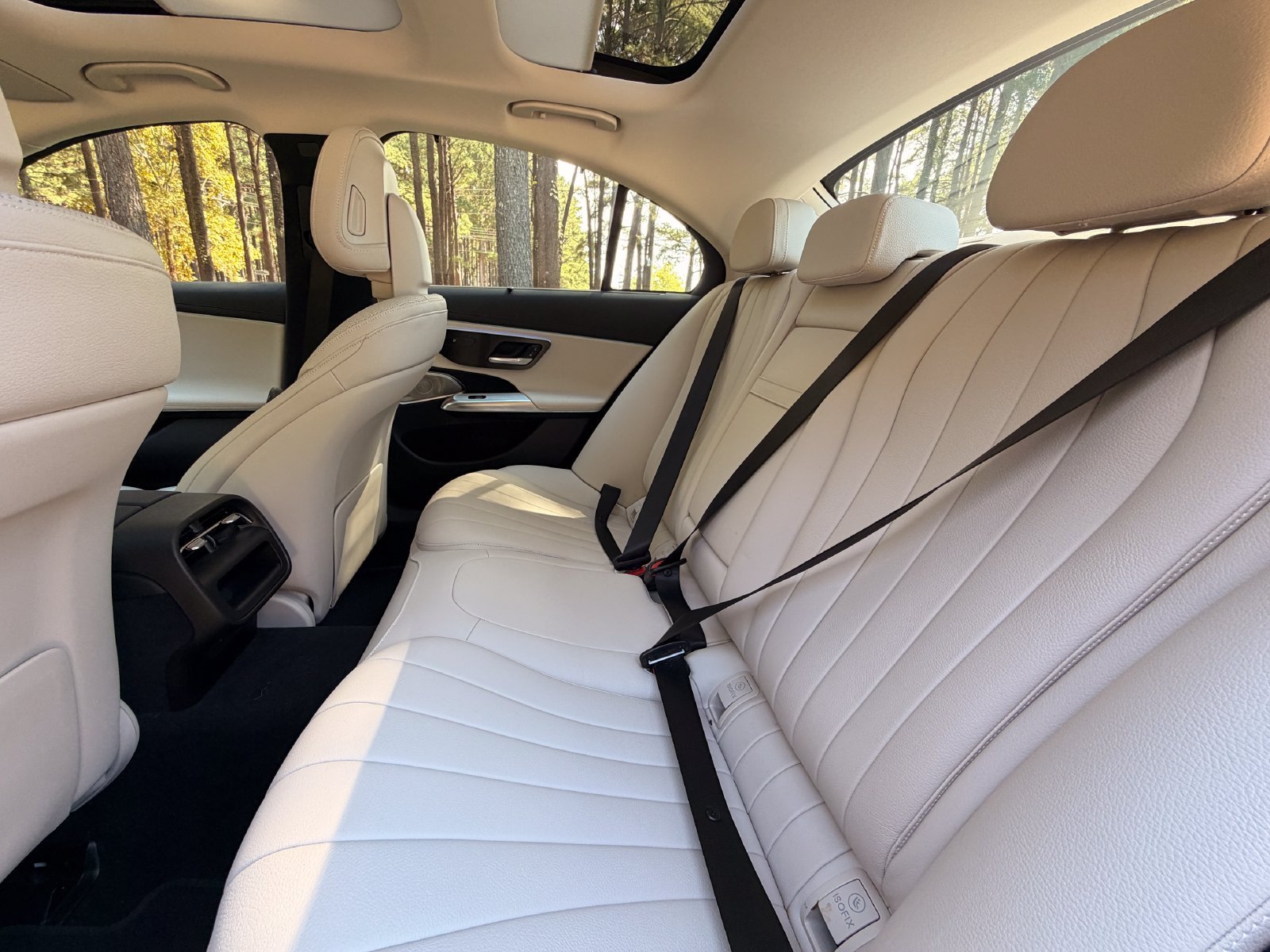 Certified Used 2024 MANUFAKTUR Moonlight White Metallic Mercedes-Benz E 450 image 14