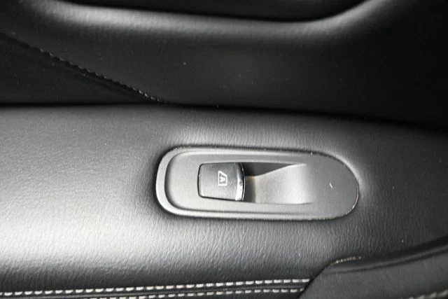 2021 INFINITI QX80 - Photo 10