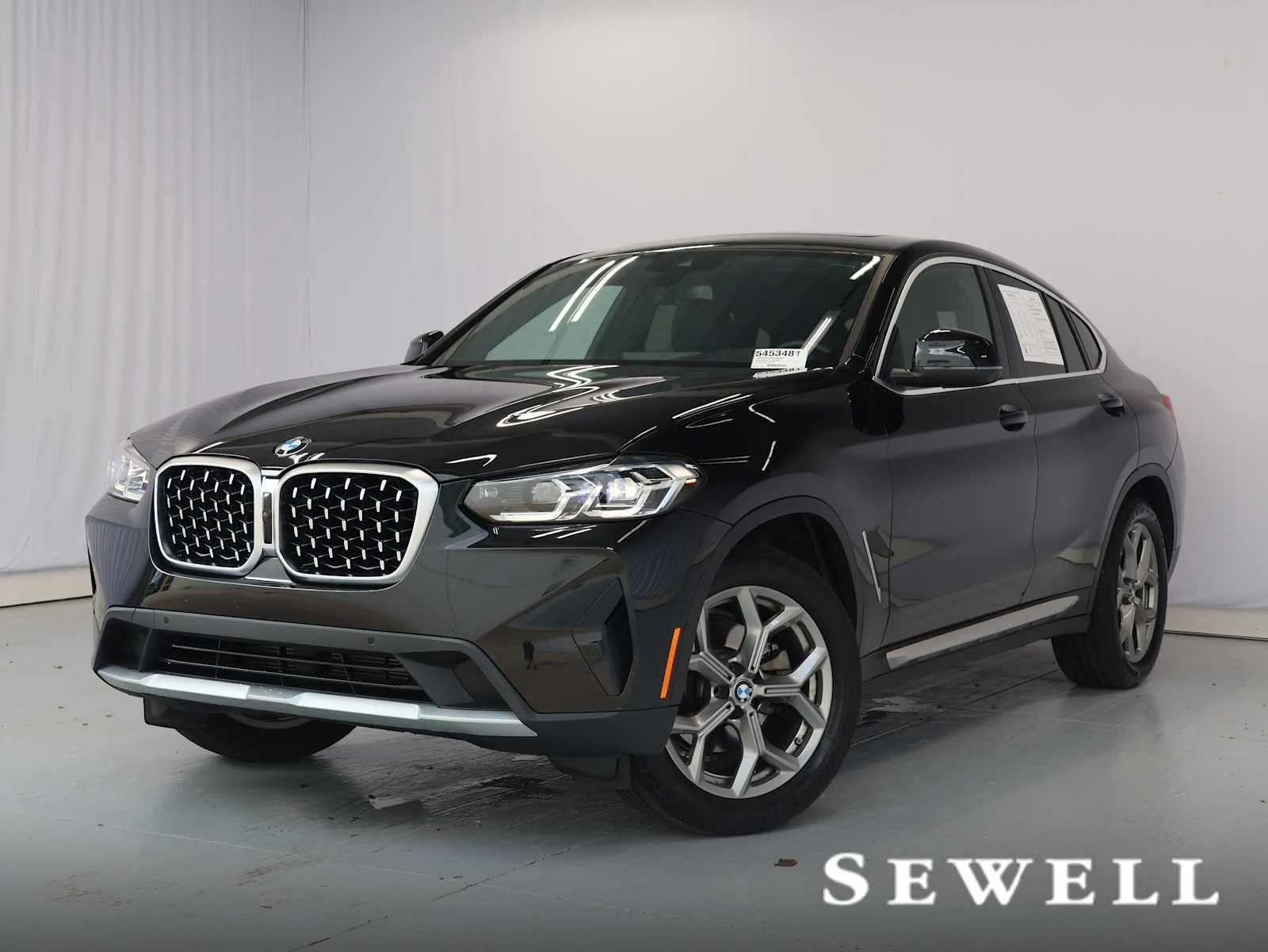 2025 BMW X4 xDrive30i's photo
