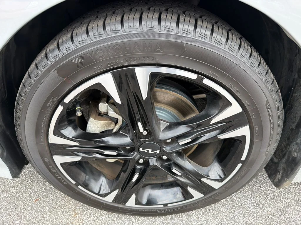 Used 2023 Gray Kia GT-Line image 11