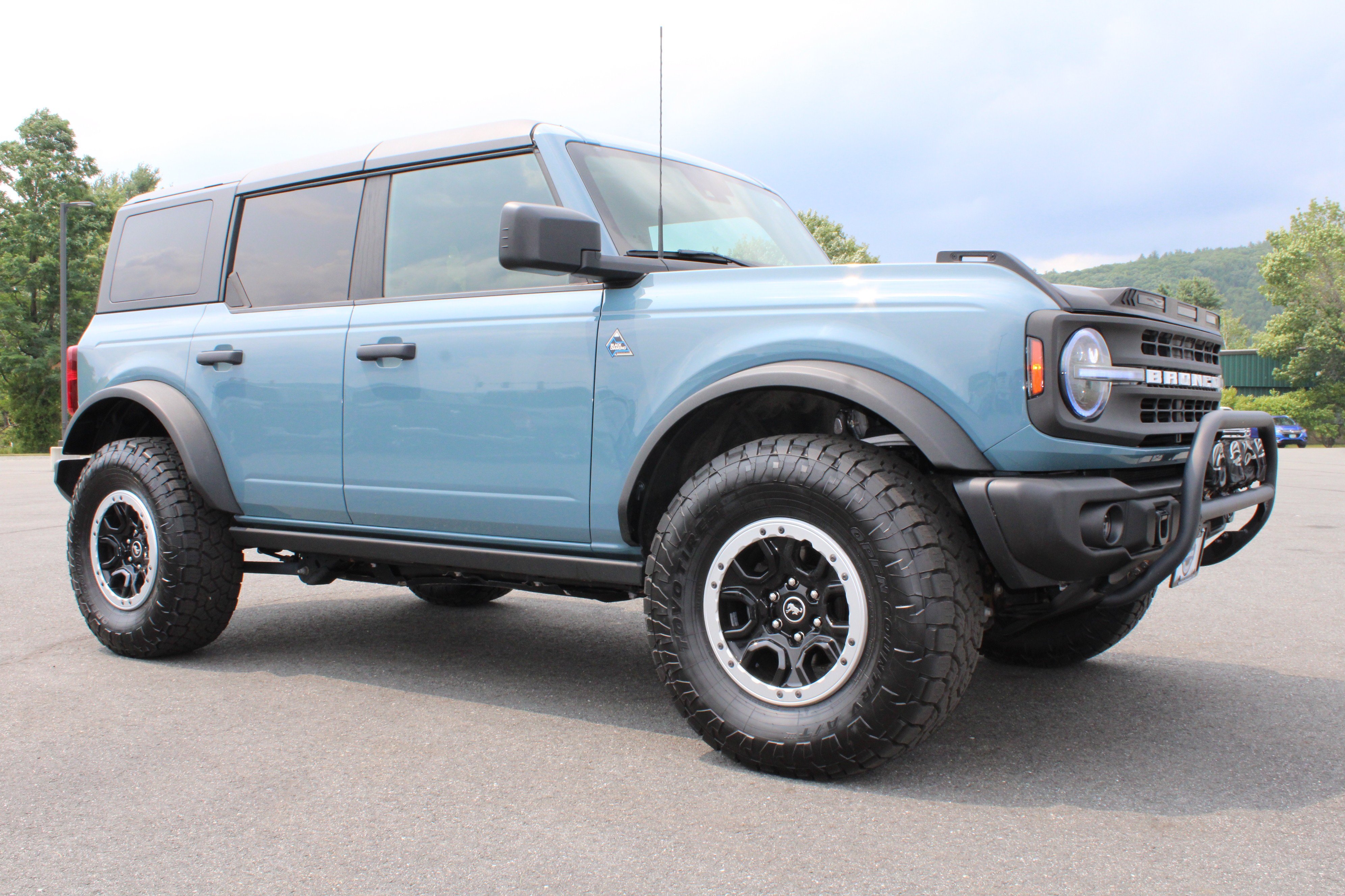 Used 2023 Blue Ford  image 5