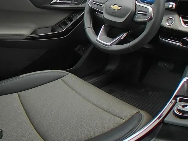 2026 Chevrolet Equinox LT - Photo 38