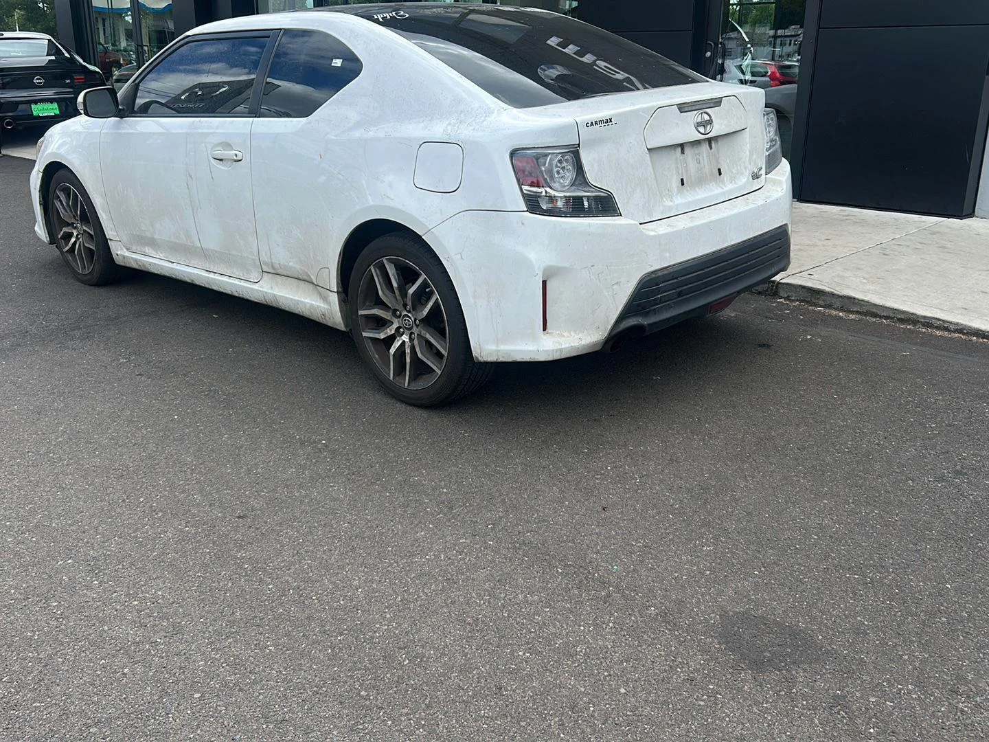 Used 2014 Super White Scion  image 2