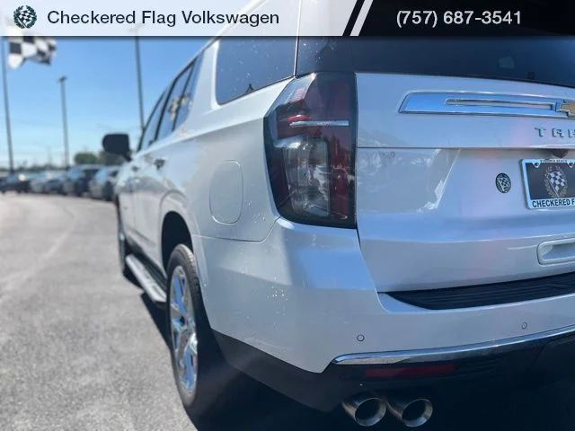 Used 2023 Iridescent Pearl Tricoat Chevrolet Premier image 8