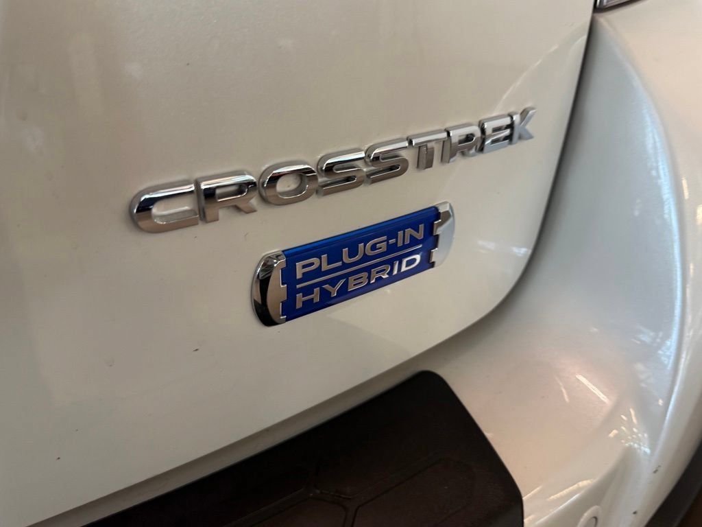 Used 2019 White Subaru Hybrid image 23