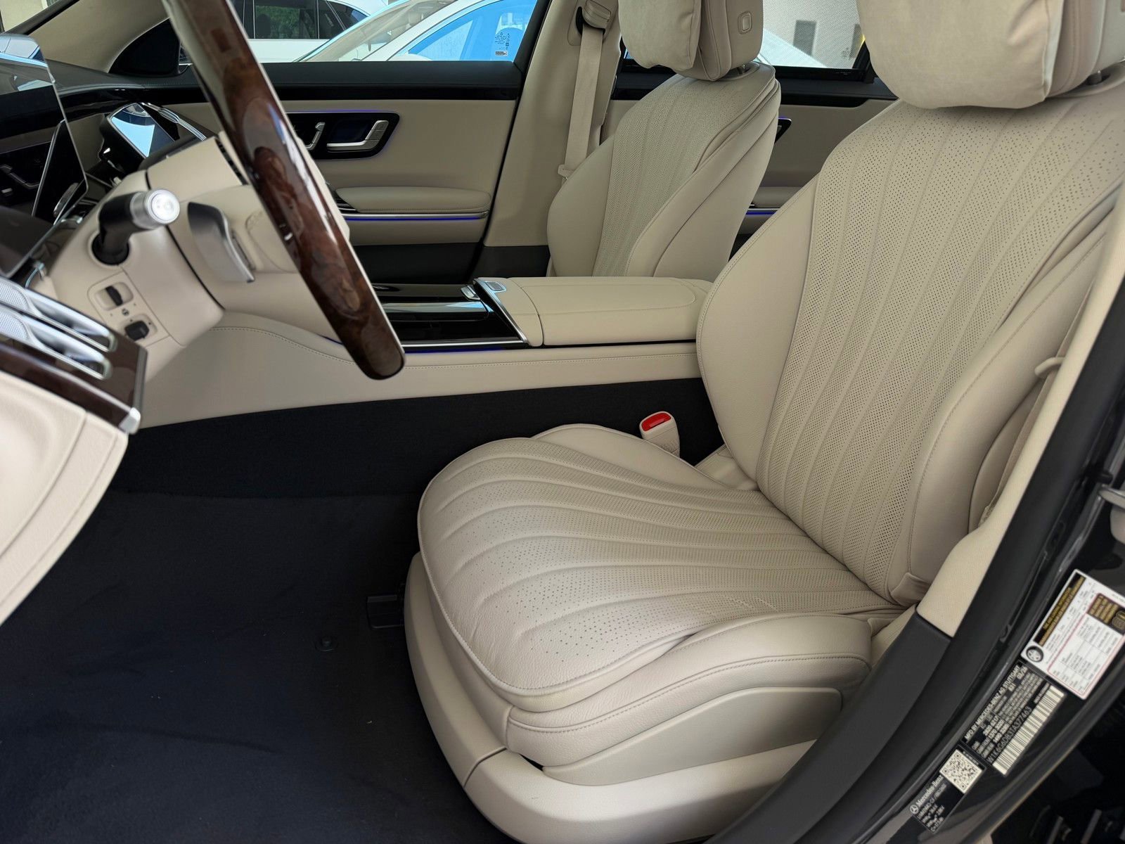 New 2026 Graphite Grey Metallic Mercedes-Benz S 500 image 38