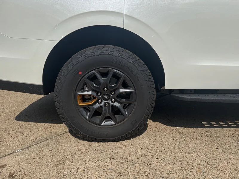 New 2025 Star White Metallic Tri-Coat Ford TREMOR® image 9