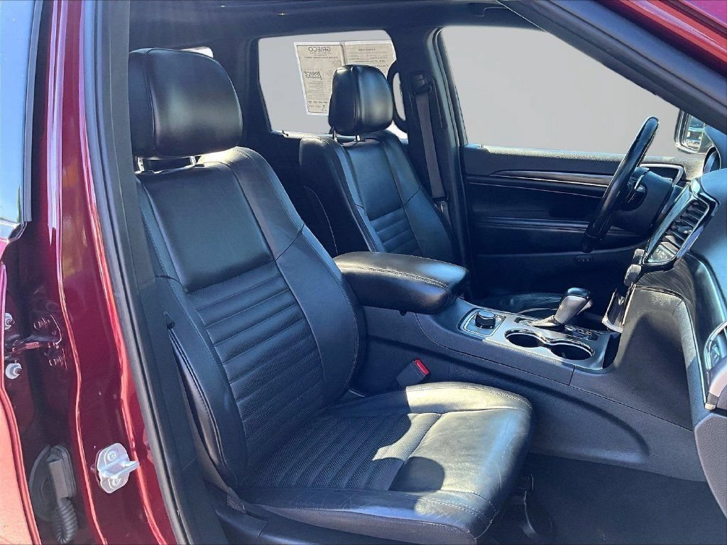 Used 2020 Red Jeep Limited X image 31