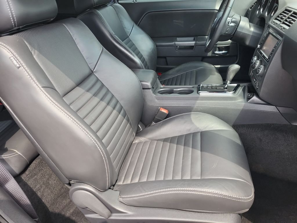 Used 2013 Black Dodge R/T image 20