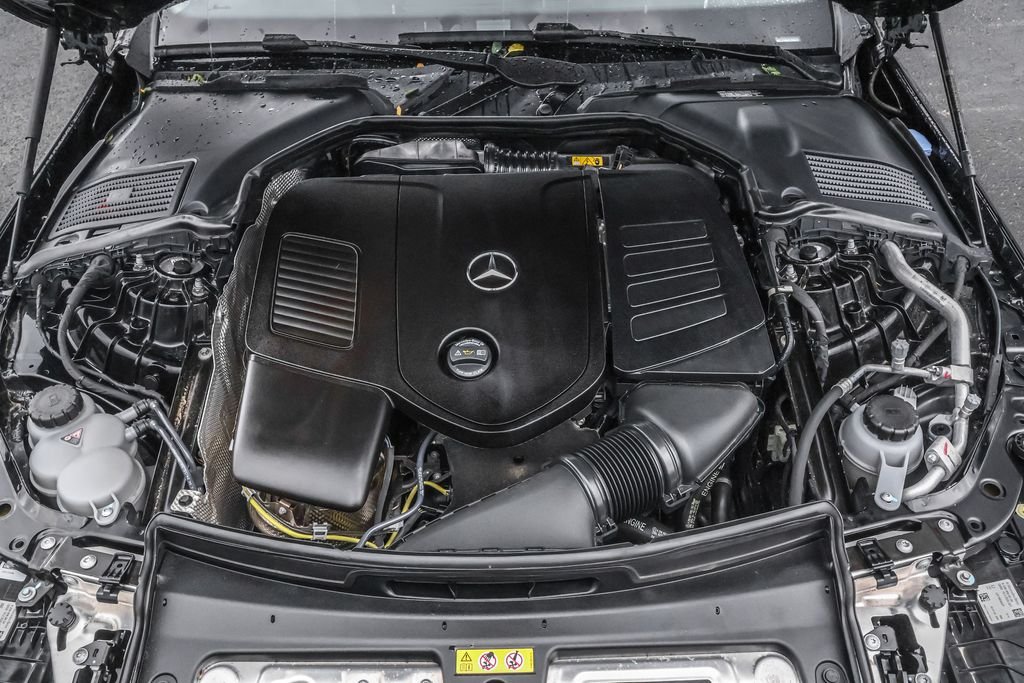 Used 2025  Mercedes-Benz C 300 image 40