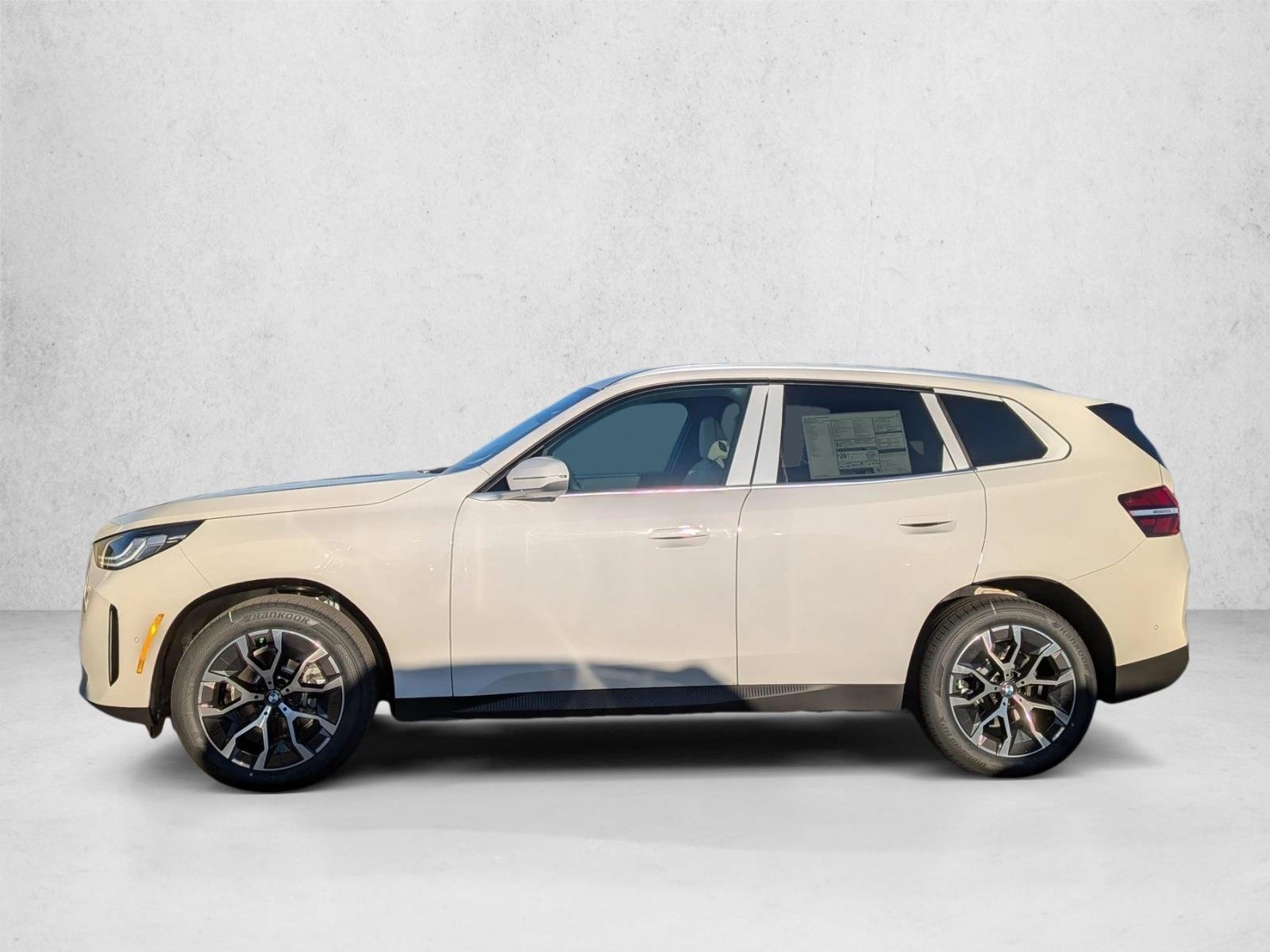 Used 2026 Alpine White BMW 30 xDrive image 5