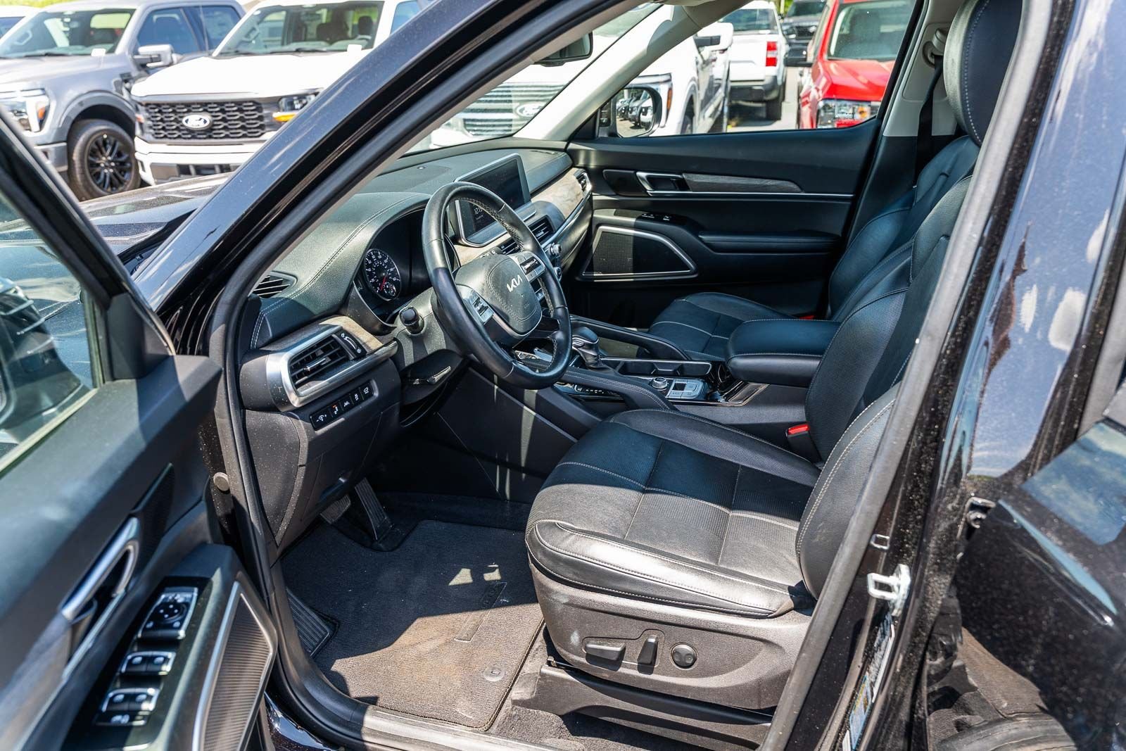 Certified Used 2022 Black Kia EX image 20