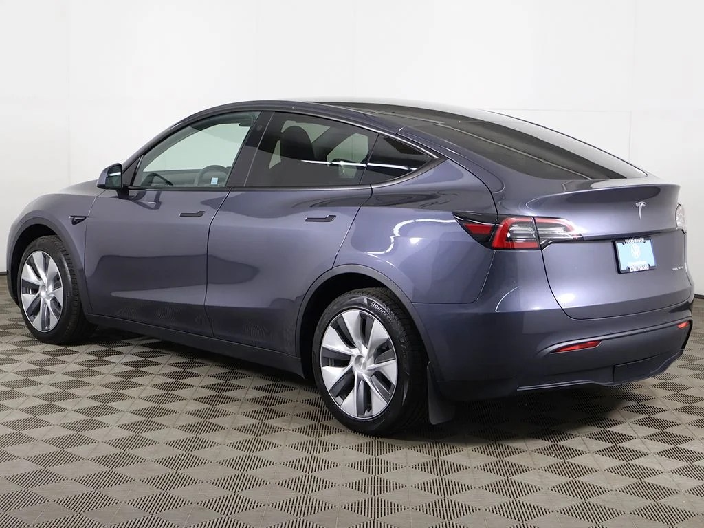 Used 2023 Deep Blue Metallic Tesla Long Range image 10