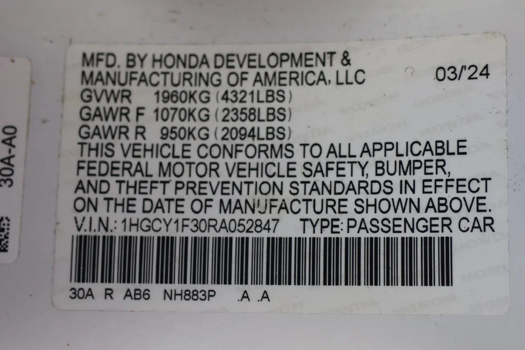 Used 2024 Platinum White Pearl Honda EX image 29