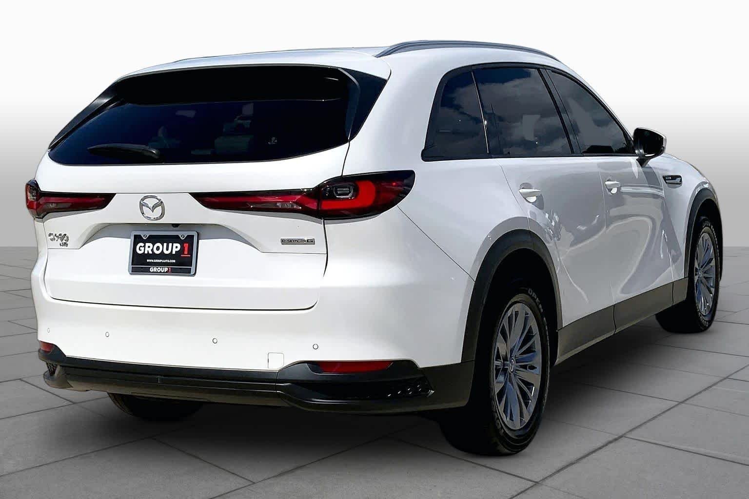 2025 Mazda CX-90 Preferred Package - Photo 13