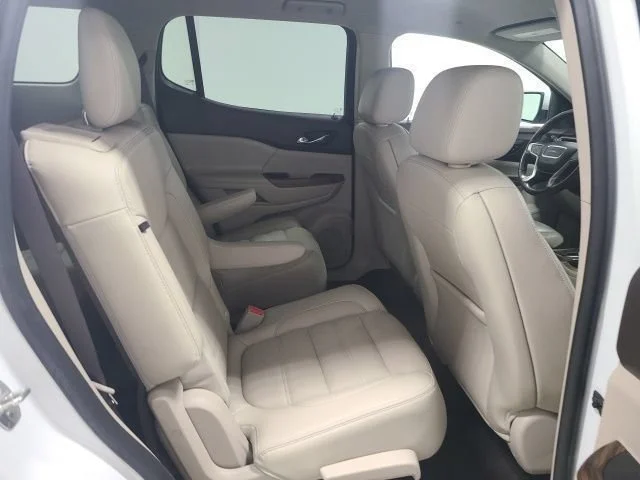 Used 2019 White Frost Tricoat GMC Denali image 11