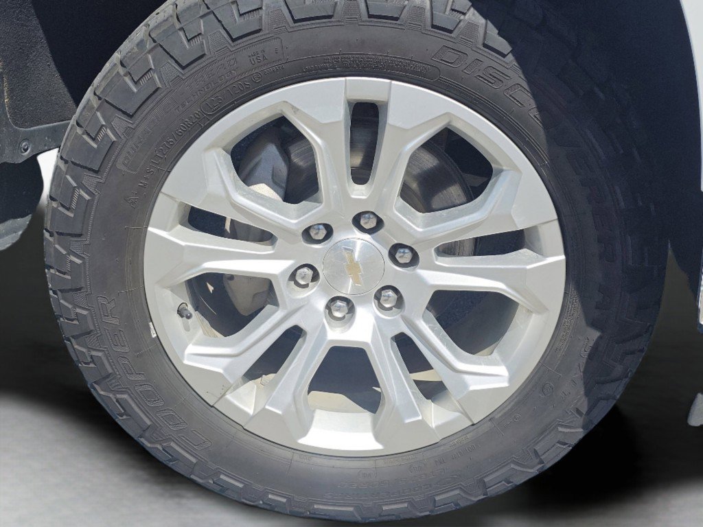 Used 2021 Summit White Chevrolet LTZ image 18